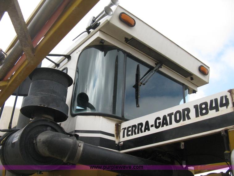 image for item D8298 1995 Ag-Chem TerraGator 1844 sprayer