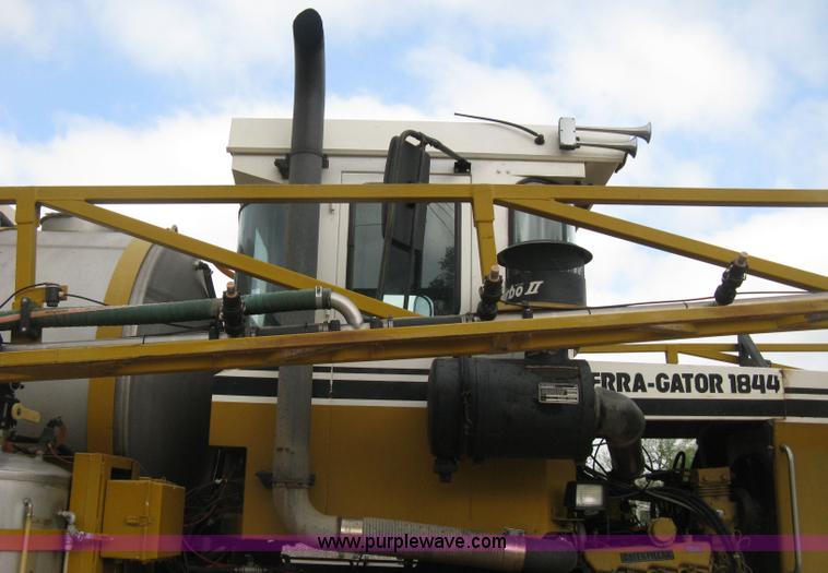image for item D8298 1995 Ag-Chem TerraGator 1844 sprayer