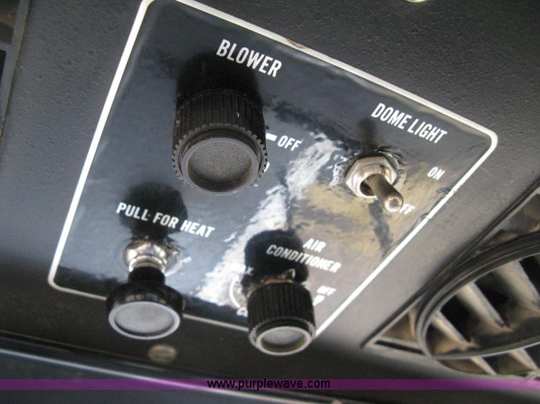 image for item D8298 1995 Ag-Chem TerraGator 1844 sprayer