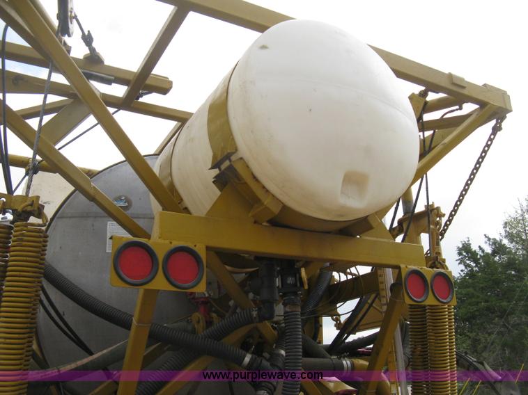 image for item D8298 1995 Ag-Chem TerraGator 1844 sprayer