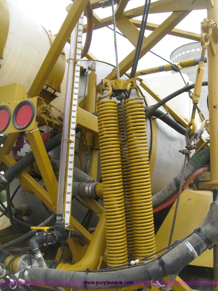 image for item D8298 1995 Ag-Chem TerraGator 1844 sprayer