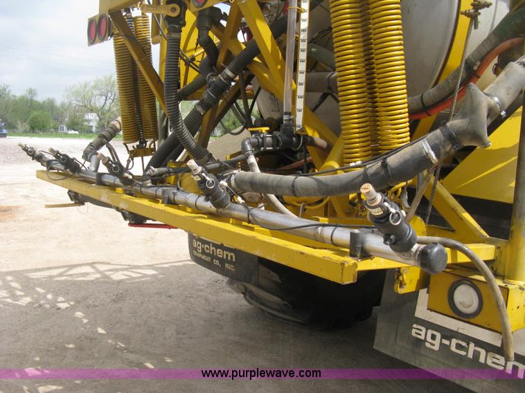 image for item D8298 1995 Ag-Chem TerraGator 1844 sprayer