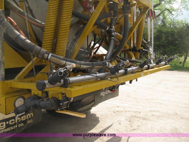 image for item D8298 1995 Ag-Chem TerraGator 1844 sprayer