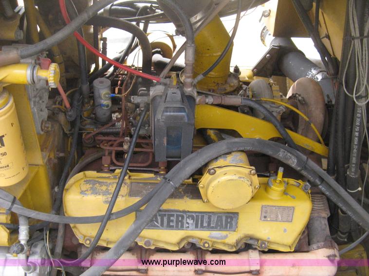 image for item D8298 1995 Ag-Chem TerraGator 1844 sprayer