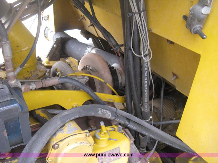 image for item D8298 1995 Ag-Chem TerraGator 1844 sprayer