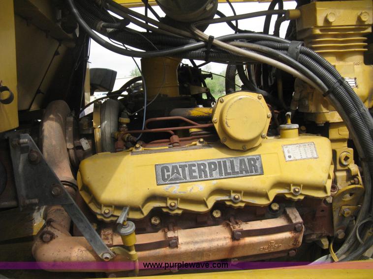 image for item D8298 1995 Ag-Chem TerraGator 1844 sprayer