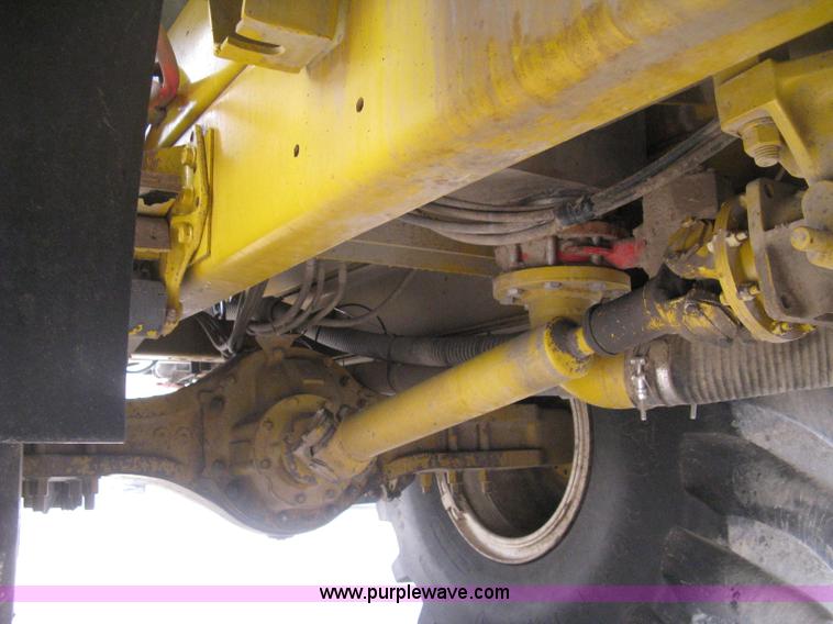 image for item D8298 1995 Ag-Chem TerraGator 1844 sprayer