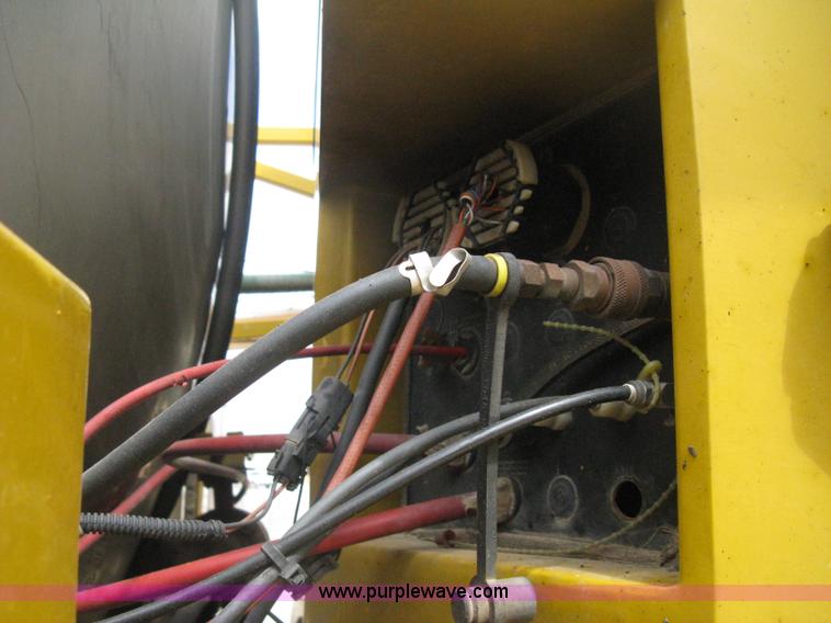 image for item D8298 1995 Ag-Chem TerraGator 1844 sprayer