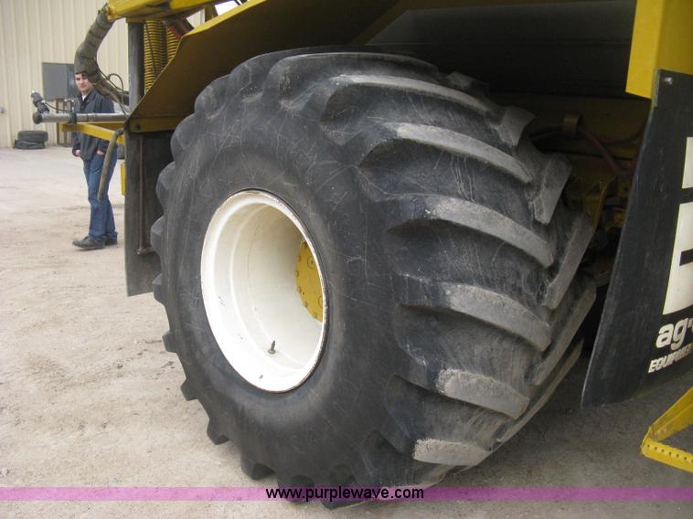 image for item D8298 1995 Ag-Chem TerraGator 1844 sprayer