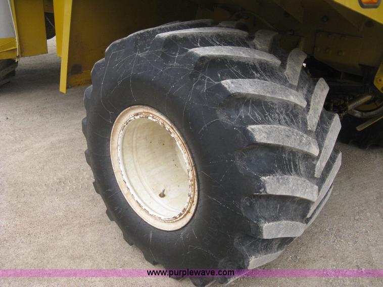 image for item D8298 1995 Ag-Chem TerraGator 1844 sprayer