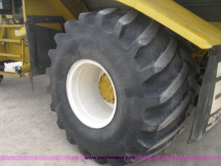 image for item D8298 1995 Ag-Chem TerraGator 1844 sprayer