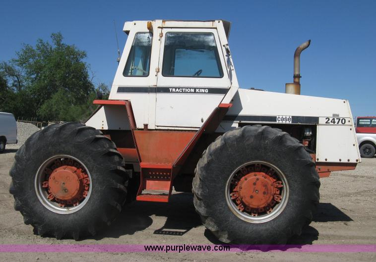 image for item D8327 1974 Case 2470 Traction King 4WD tractor