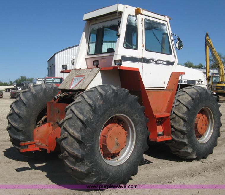 image for item D8327 1974 Case 2470 Traction King 4WD tractor