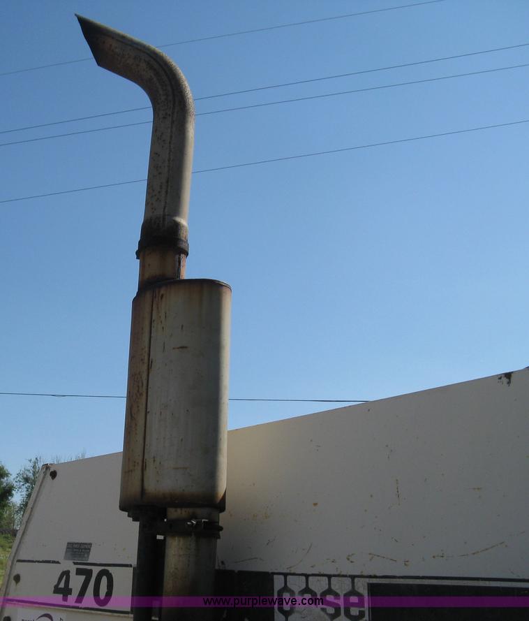 image for item D8327 1974 Case 2470 Traction King 4WD tractor