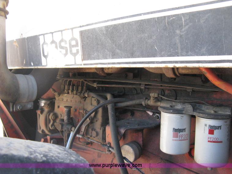 image for item D8327 1974 Case 2470 Traction King 4WD tractor