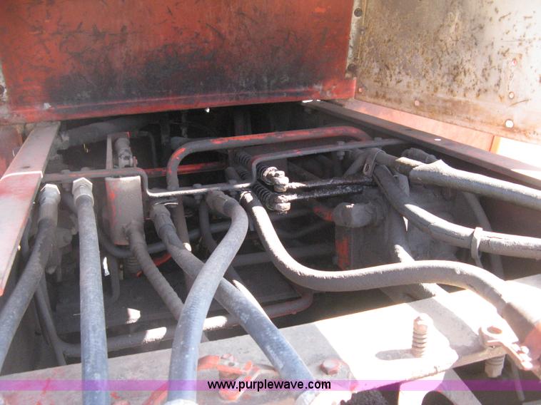 image for item D8327 1974 Case 2470 Traction King 4WD tractor