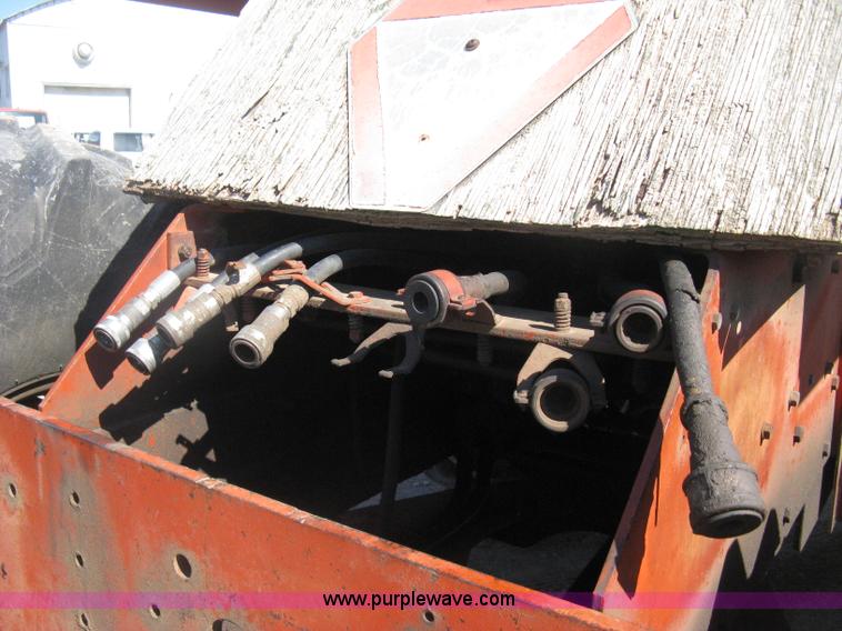 image for item D8327 1974 Case 2470 Traction King 4WD tractor