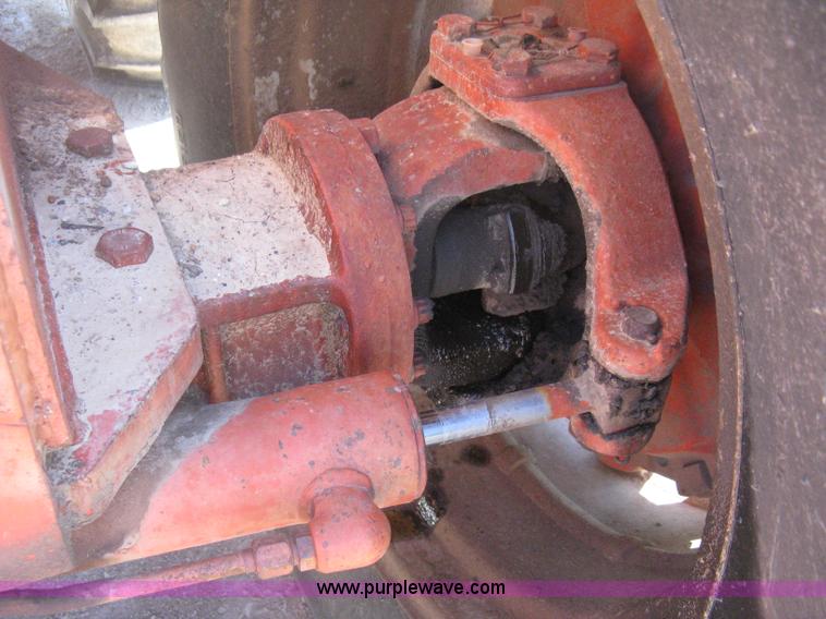 image for item D8327 1974 Case 2470 Traction King 4WD tractor