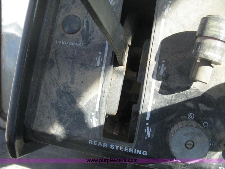 image for item D8327 1974 Case 2470 Traction King 4WD tractor