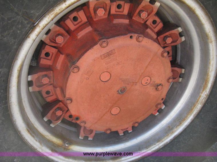 image for item D8327 1974 Case 2470 Traction King 4WD tractor