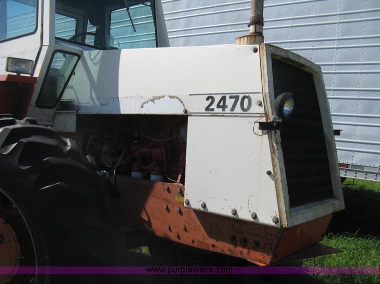 image for item D8328 1976 Case 2470 Traction 4WD tractor