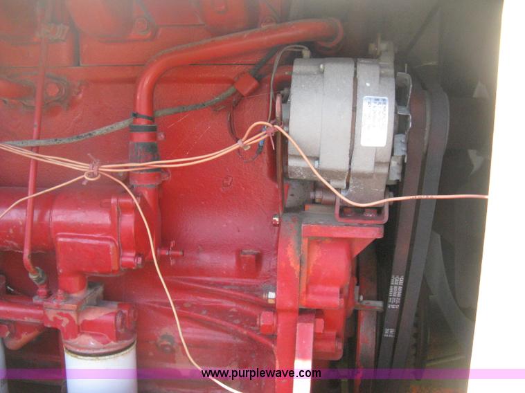 image for item D8328 1976 Case 2470 Traction 4WD tractor