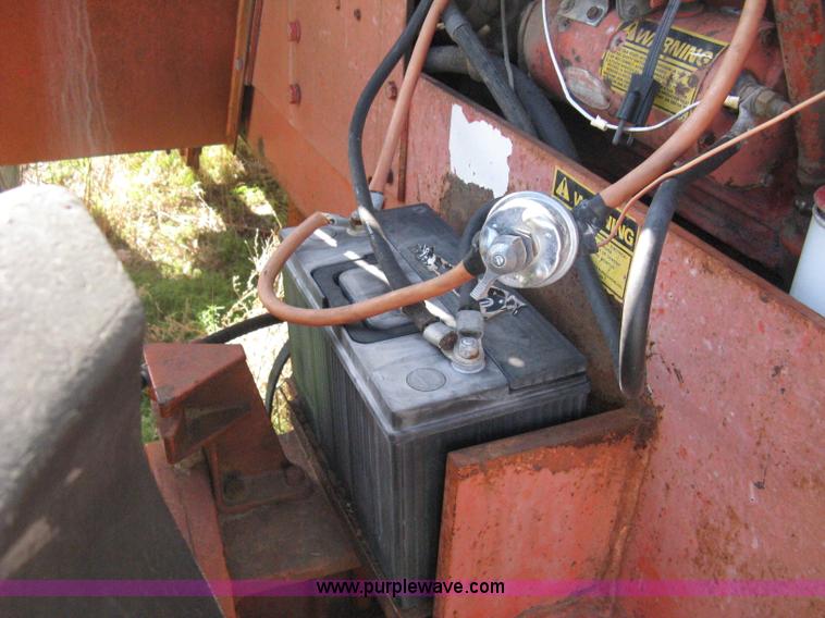 image for item D8328 1976 Case 2470 Traction 4WD tractor