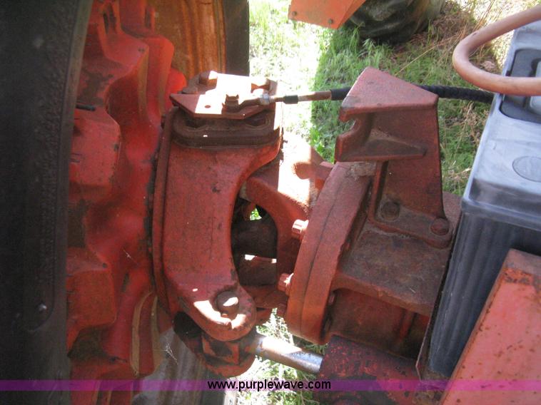 image for item D8328 1976 Case 2470 Traction 4WD tractor