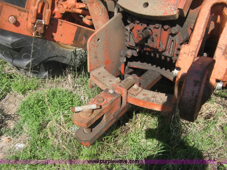 image for item D8328 1976 Case 2470 Traction 4WD tractor