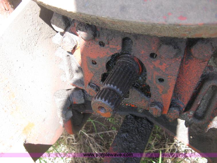 image for item D8328 1976 Case 2470 Traction 4WD tractor