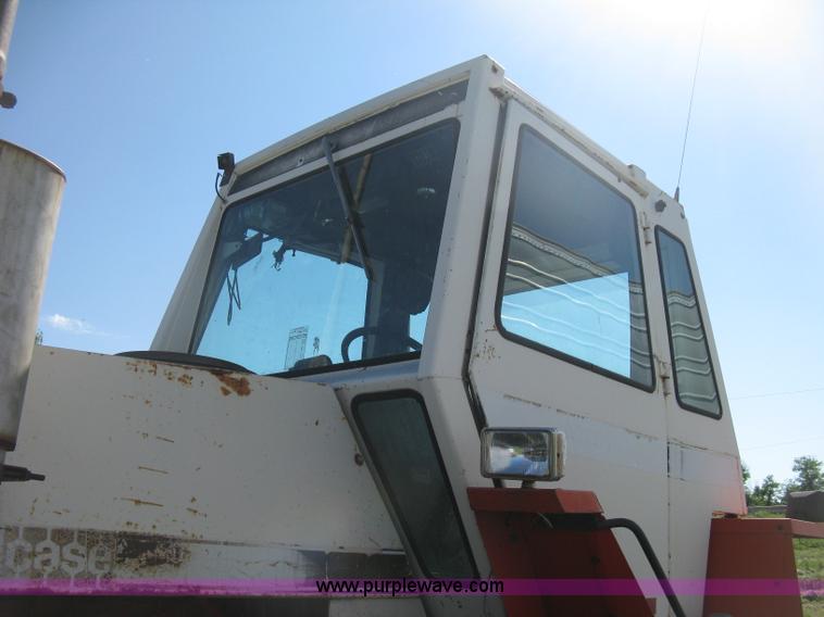 image for item D8328 1976 Case 2470 Traction 4WD tractor