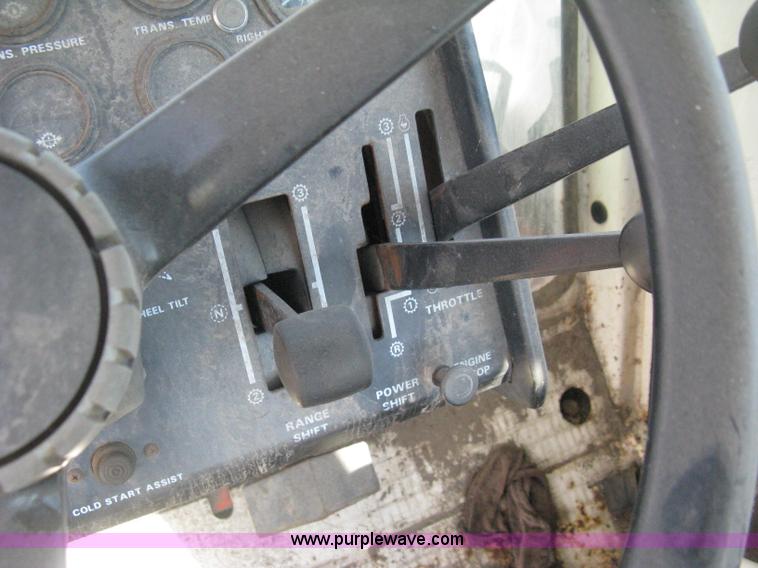 image for item D8328 1976 Case 2470 Traction 4WD tractor