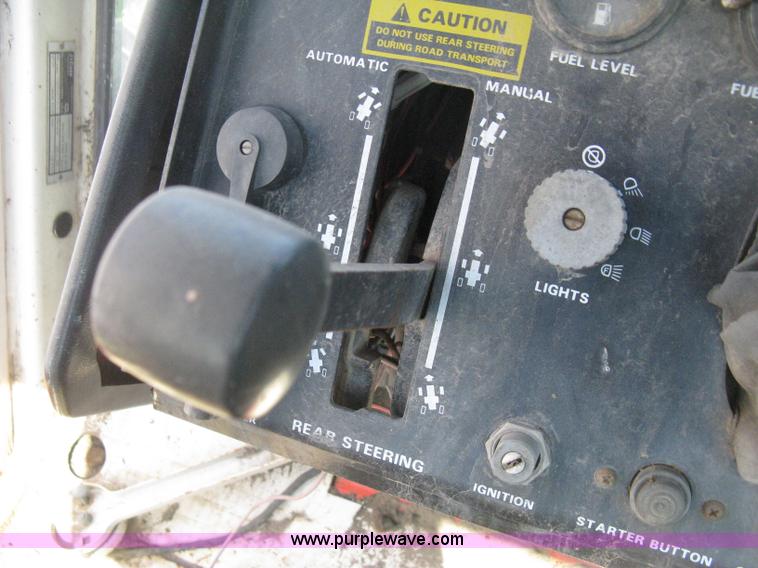 image for item D8328 1976 Case 2470 Traction 4WD tractor