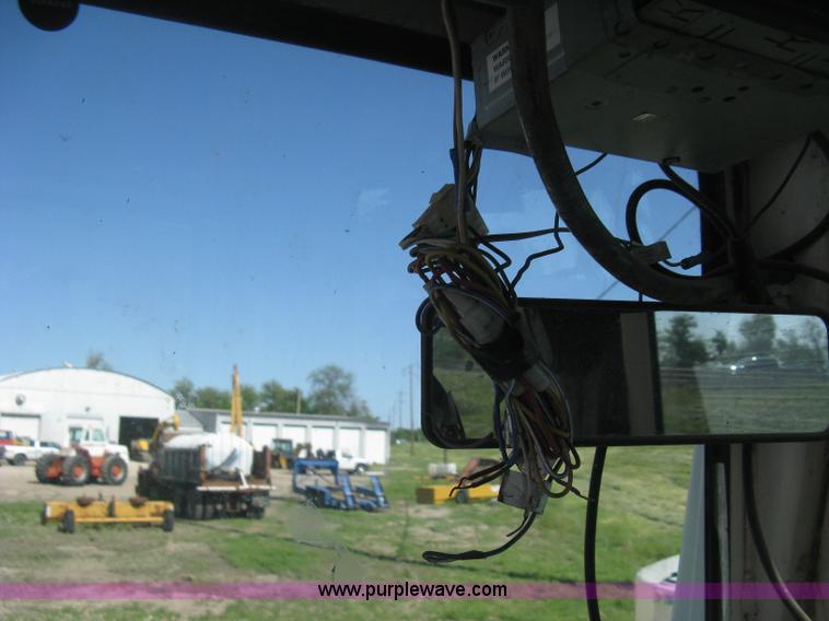 image for item D8328 1976 Case 2470 Traction 4WD tractor