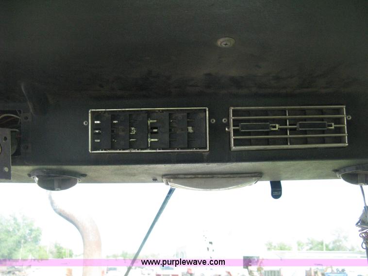 image for item D8328 1976 Case 2470 Traction 4WD tractor