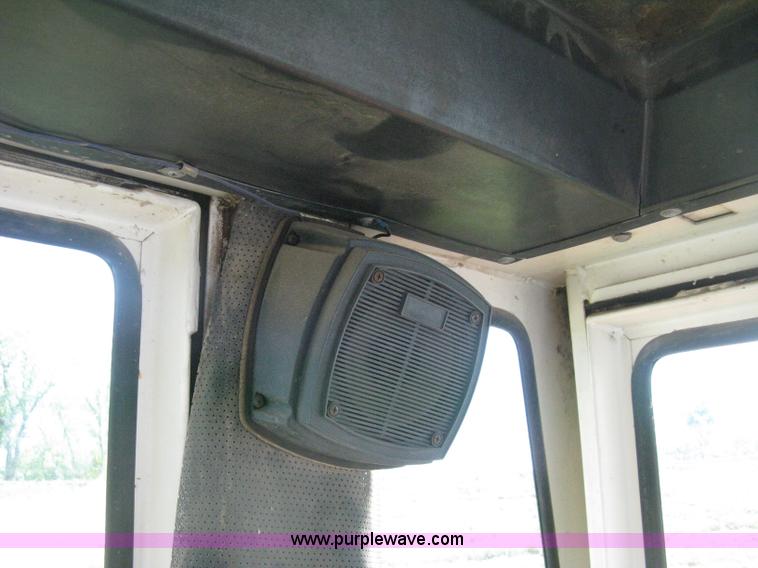 image for item D8328 1976 Case 2470 Traction 4WD tractor