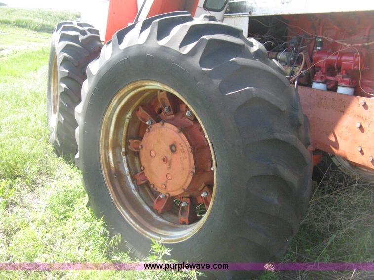 image for item D8328 1976 Case 2470 Traction 4WD tractor