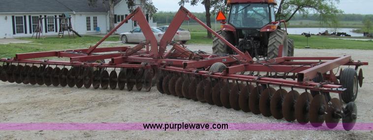 image for item E3925 Case IH 496 25' disk