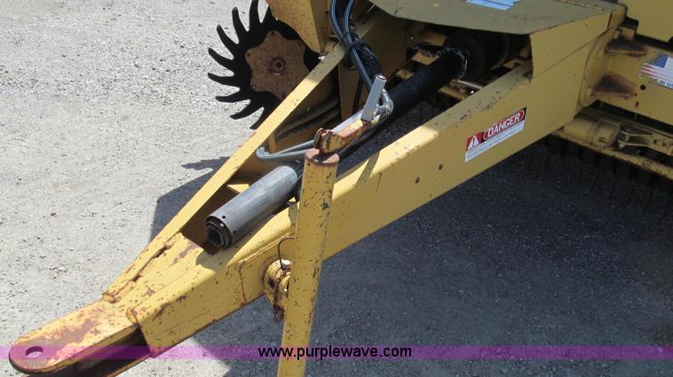 image for item E3940 1993 Vermeer 605K round baler