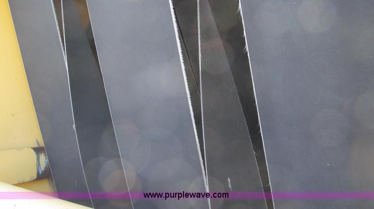 image for item E3940 1993 Vermeer 605K round baler