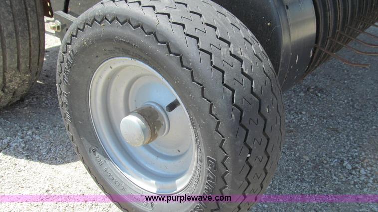 image for item E3941 2005 Case IH RBX562 round baler