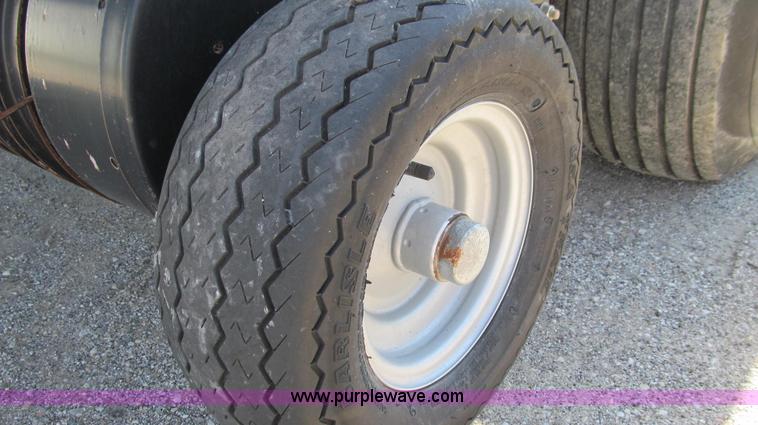 image for item E3941 2005 Case IH RBX562 round baler