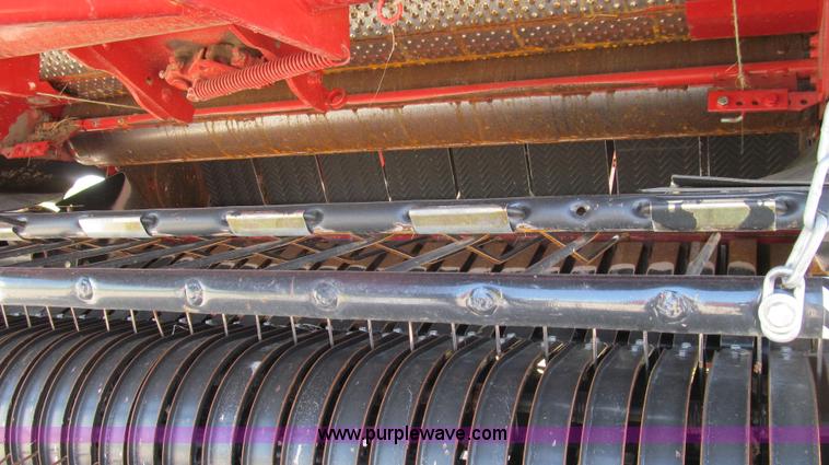 image for item E3941 2005 Case IH RBX562 round baler