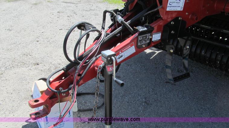 image for item E3941 2005 Case IH RBX562 round baler