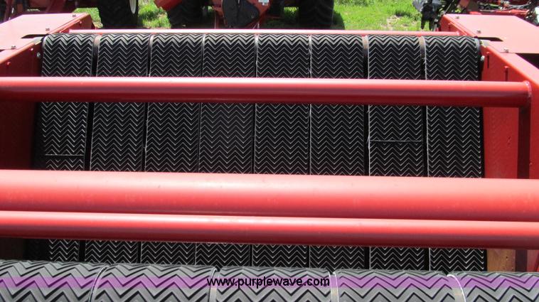 image for item E3941 2005 Case IH RBX562 round baler