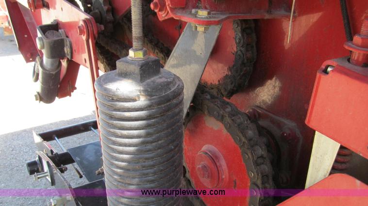 image for item E3941 2005 Case IH RBX562 round baler