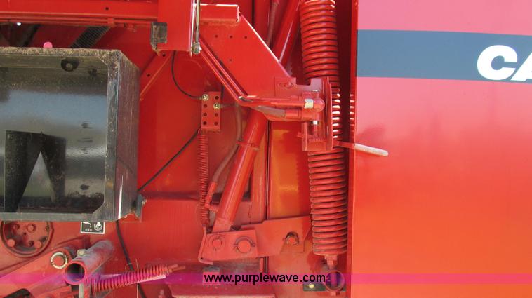 image for item E3941 2005 Case IH RBX562 round baler