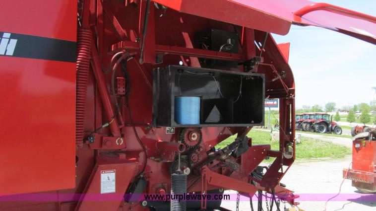 image for item E3941 2005 Case IH RBX562 round baler