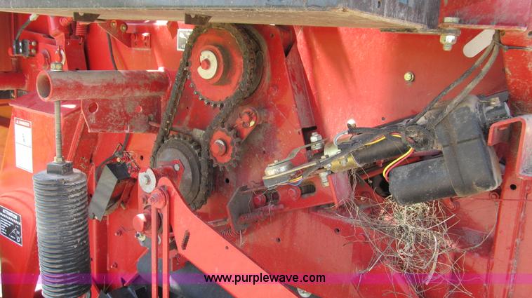 image for item E3941 2005 Case IH RBX562 round baler