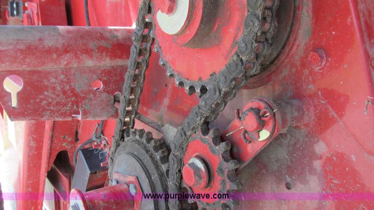 image for item E3941 2005 Case IH RBX562 round baler